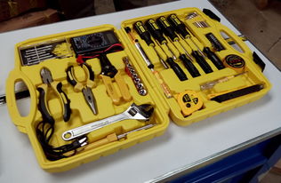 廠家直銷39件套盒裝電訊組合電工工具箱 專業(yè)工具禮品，提升電工工作效率